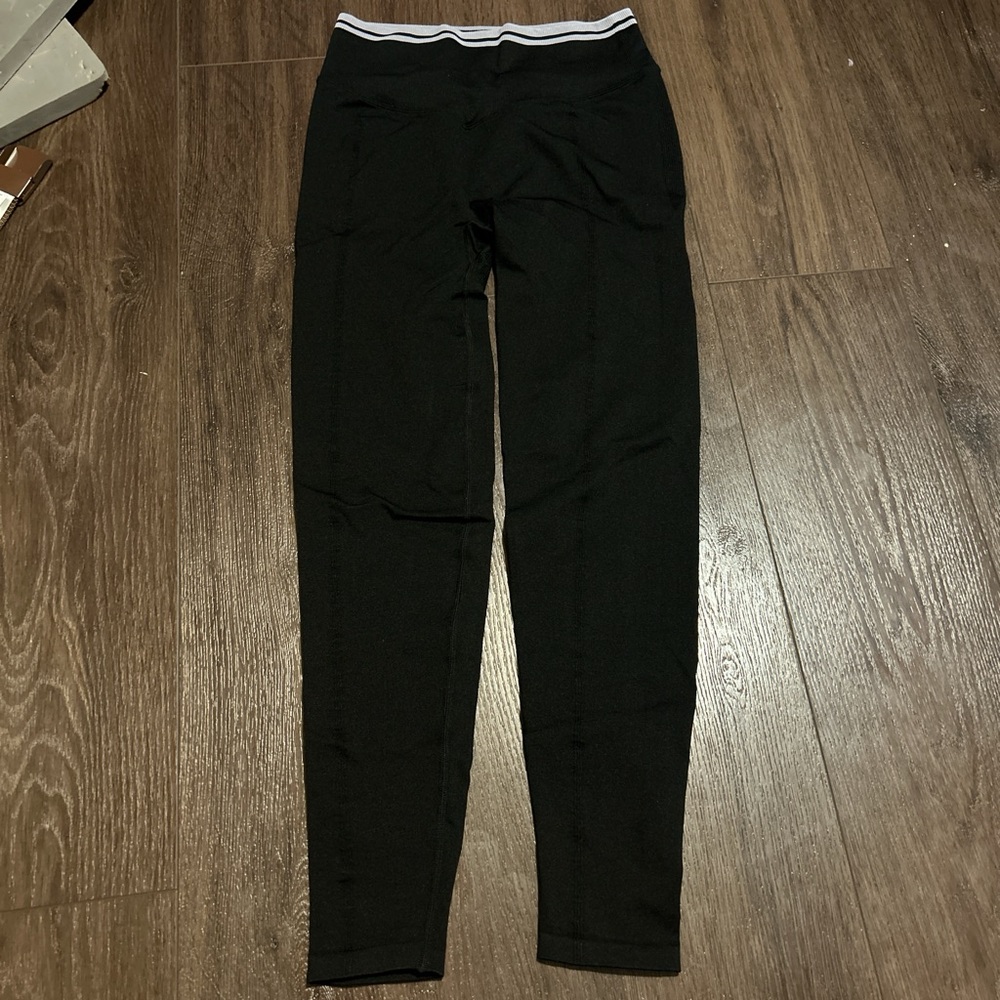 PINK Victoria's Secret Black Leggings Comfortable Stylish
